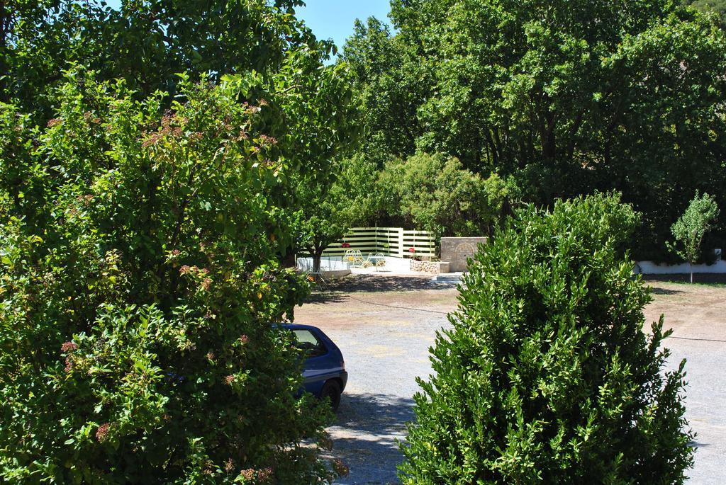 Guesthouse Eleftherios Kalavryta Exterior foto